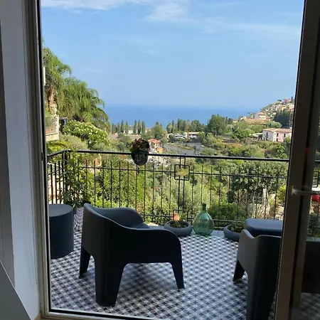 Casa Simonetta 3335209752 *